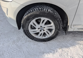 Подержанный автомобиль Volvo XC60 2016 года (18 фото)