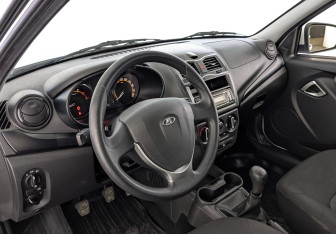 Подержанный автомобиль LADA (ВАЗ) Granta Sedan 2023 года (15 фото)