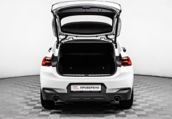 Подержанный автомобиль BMW X2 2018 года (14 фото)