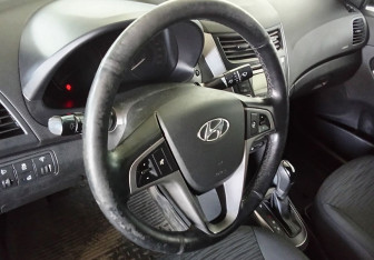 Подержанный автомобиль Hyundai Solaris Sedan 2016 года (12 фото)