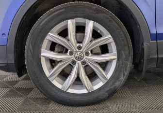 Подержанный автомобиль Volkswagen Tiguan 2020 года (12 фото)