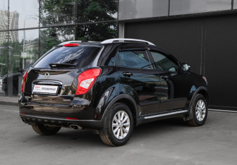 Подержанный автомобиль SsangYong Actyon 2014 года (4 фото)