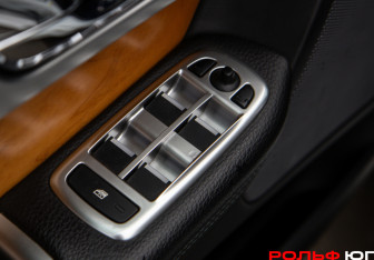 Подержанный автомобиль Jaguar XF Sedan 2014 года (20 фото)