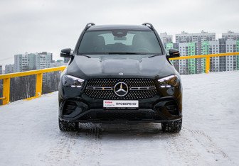 Подержанный автомобиль Mercedes-Benz GLE 2024 года (2 фото)