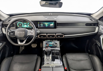Подержанный автомобиль Jetour X70 2025 года (14 фото)