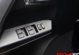 Подержанный автомобиль Toyota RAV4 2019 года (19 фото)
