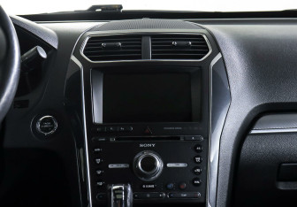 Подержанный автомобиль Ford Explorer 2016 года (11 фото)