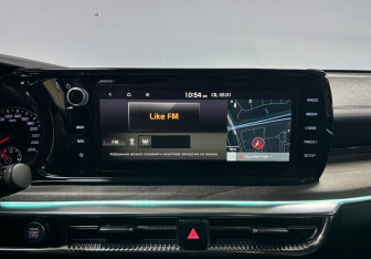 Подержанный автомобиль Kia K5 2020 года (15 фото)