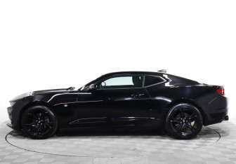 Подержанный автомобиль Chevrolet Camaro Coupe 2019 года (8 фото)