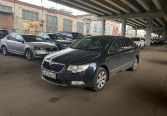 Подержанный автомобиль Skoda Superb Liftback 2012 года (2 фото)