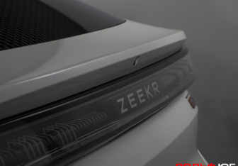 Подержанный автомобиль Zeekr 001 2024 года (26 фото)