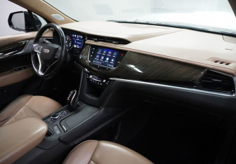 Подержанный автомобиль Cadillac XT6 2019 года (11 фото)