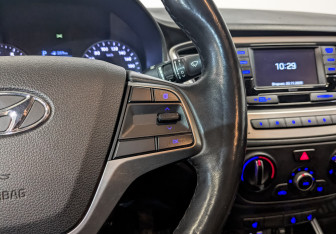 Подержанный автомобиль Hyundai Solaris Sedan 2018 года (29 фото)