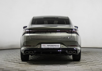 Подержанный автомобиль Geely Preface 2024 года (6 фото)