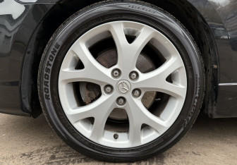 Подержанный автомобиль Mazda 3 Sedan 2007 года (9 фото)