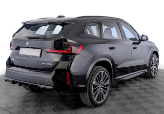 Новый BMW X1 2025 (2 фото)