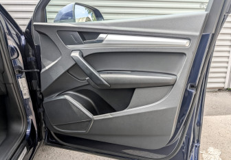 Подержанный автомобиль Audi Q5 2020 года (25 фото)