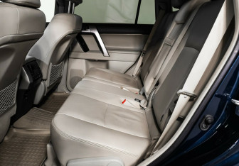 Подержанный автомобиль Toyota Land Cruiser Prado 2018 года (14 фото)