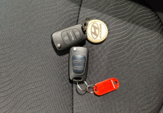 Подержанный автомобиль Hyundai Solaris Sedan 2012 года (13 фото)