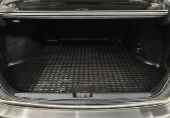 Подержанный автомобиль Honda Civic Sedan 2007 года (9 фото)