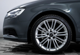 Подержанный автомобиль Audi A3 Sedan 2016 года (15 фото)