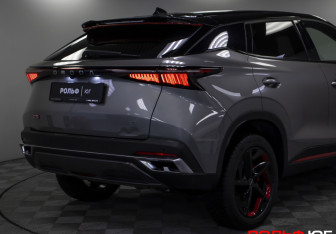 Подержанный автомобиль Omoda C5 2023 года (27 фото)