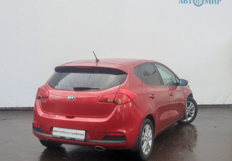 Подержанный автомобиль Kia Ceed Hatchback 2013 года (5 фото)
