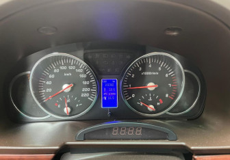 Подержанный автомобиль Hawtai Boliger 2015 года (13 фото)