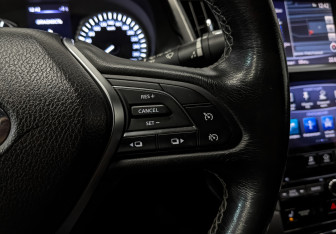 Подержанный автомобиль Infiniti Q50 2017 года (26 фото)