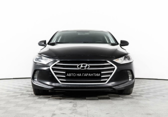 Подержанный автомобиль Hyundai Elantra Sedan 2018 года (2 фото)