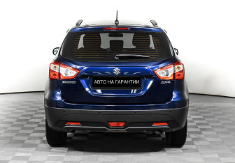 Подержанный автомобиль Suzuki SX4 Hatchback 2016 года (6 фото)