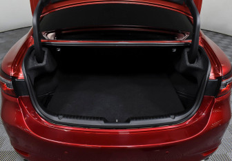 Подержанный автомобиль Mazda 6 Sedan 2019 года (18 фото)