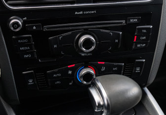 Подержанный автомобиль Audi Q5 2014 года (19 фото)