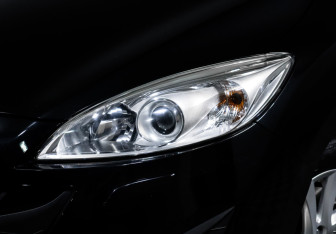 Подержанный автомобиль Mazda 5 2013 года (16 фото)