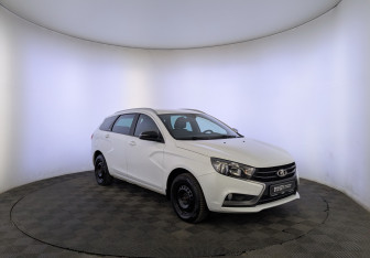 Подержанный автомобиль LADA (ВАЗ) Vesta Wagon 2020 года (3 фото)