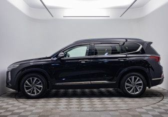 Подержанный автомобиль Hyundai Santa Fe 2020 года (2 фото)
