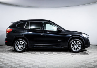 Подержанный автомобиль BMW X1 2017 года (4 фото)