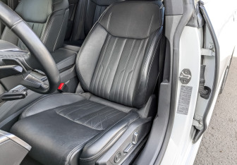 Подержанный автомобиль Audi A7 2021 года (20 фото)