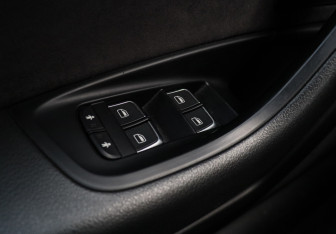 Подержанный автомобиль Audi A6 Sedan 2016 года (20 фото)