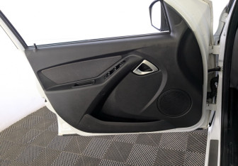 Подержанный автомобиль LADA (ВАЗ) Granta Liftback 2025 года (18 фото)