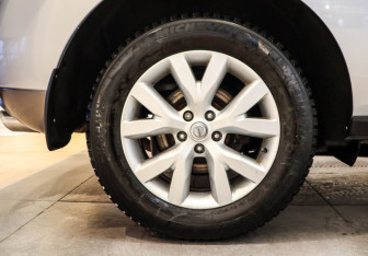 Подержанный автомобиль Nissan Murano Suv 2014 года (20 фото)