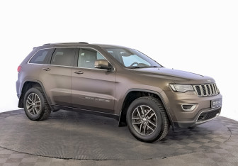 Подержанный автомобиль Jeep Grand Cherokee 2018 года (3 фото)