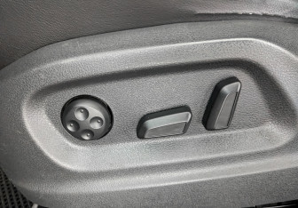 Подержанный автомобиль Volkswagen Tiguan 2012 года (28 фото)