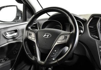 Подержанный автомобиль Hyundai Santa Fe 2015 года (13 фото)