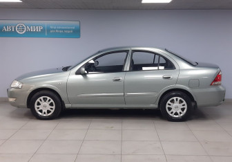 Подержанный автомобиль Nissan Almera Classic 2007 года (8 фото)