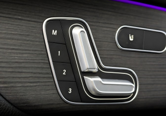 Подержанный автомобиль Mercedes-Benz GLB 2021 года (21 фото)