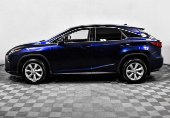 Подержанный автомобиль Lexus RX 2017 года (8 фото)