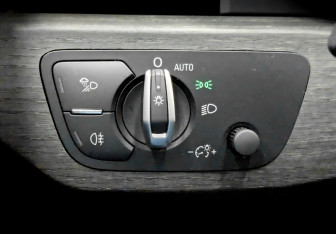 Подержанный автомобиль Audi A4 Sedan 2019 года (26 фото)