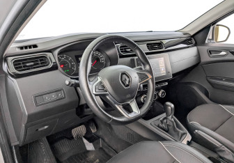 Подержанный автомобиль Renault Arkana 2019 года (16 фото)