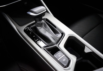 Подержанный автомобиль Geely Emgrand 2024 года (16 фото)
